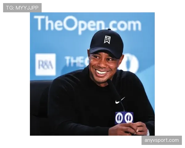 泰格·伍兹穿拖鞋回家那一刻，亿万身价像被按了静音键