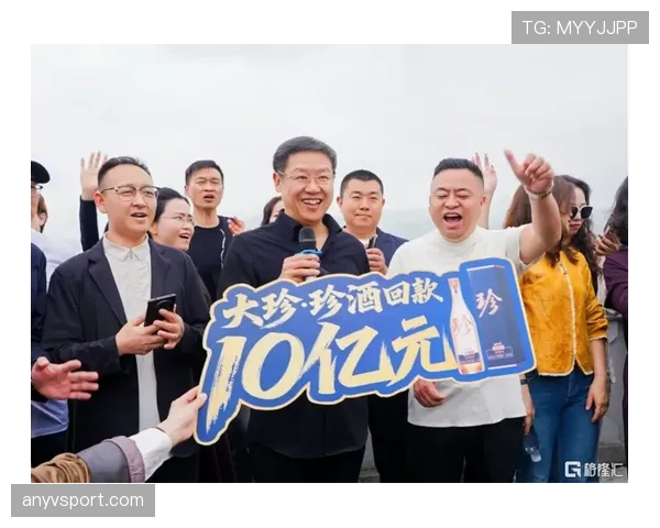 要是把吴向东当明星看，随便晒个衣橱就能把我三年存款打包走